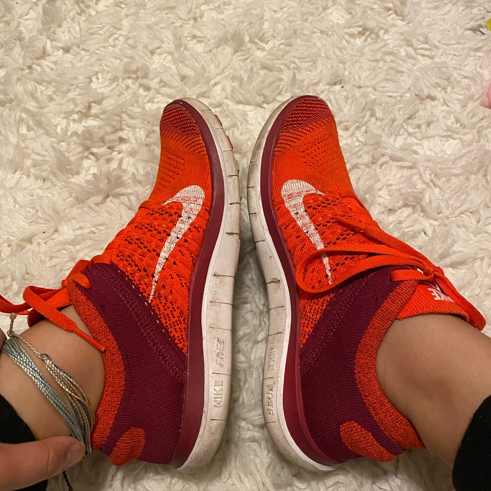 FREE RUNS // nike - Picture 2 of 7